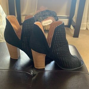 Peep toe booties